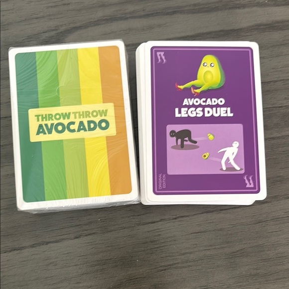 Throw Throw Avocado Game - Yellow and Green - Picture 4 of 5